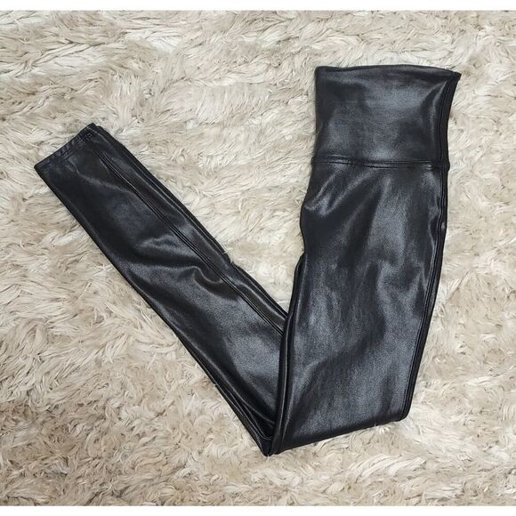 Spanx Womens Size Medium M Black Faux Leather Nylon Blend Waxy Comfort Leggings - Picture 4 of 6